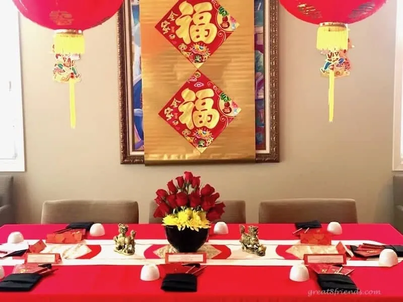 19. Dekorasi Imlek di Meja Makan.webp