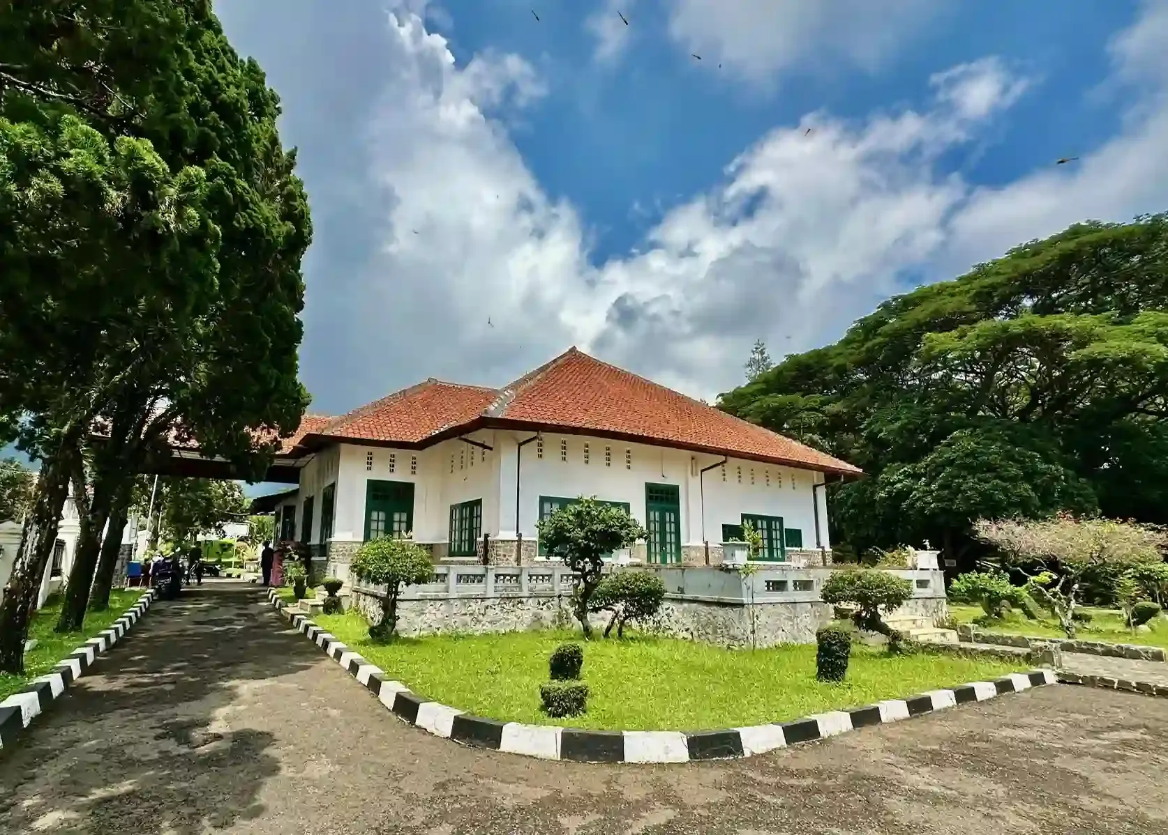 1. Gedung Perundingan Linggarjati.webp