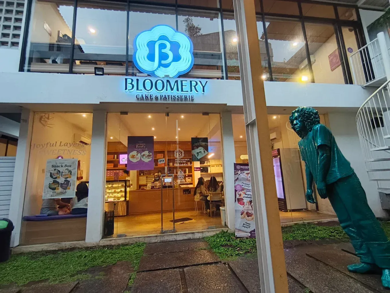 Bloomery Patisserie Kota Lama.webp