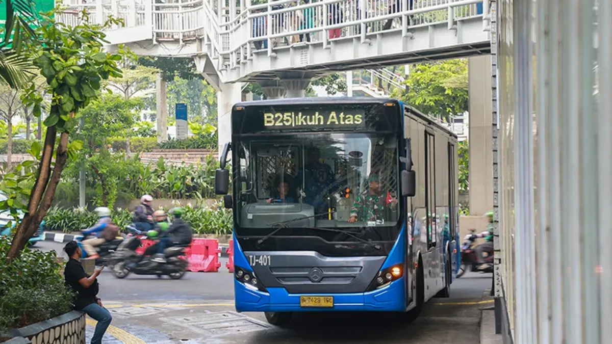 Rute Transjakarta B25 (Bekasi–Dukuh Atas): Jadwal, Daftar Halte, & Tarifnya