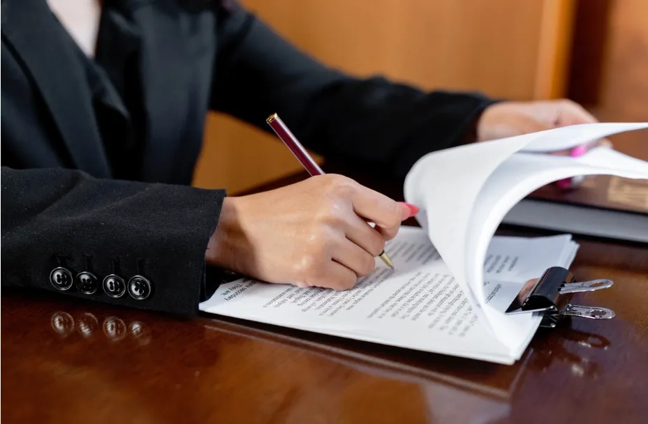 Cara Menjadi Notaris.webp