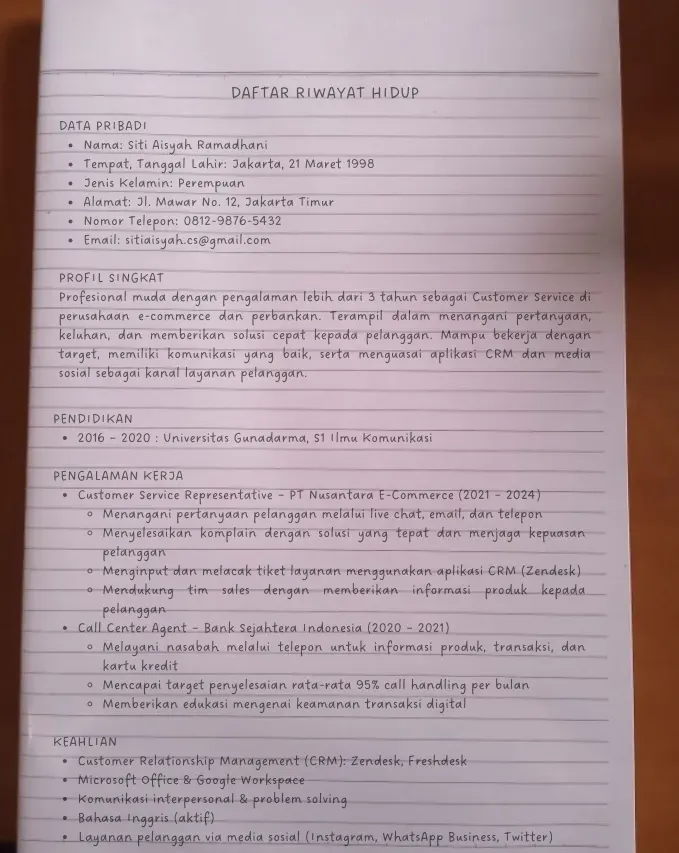 Contoh Daftar Riwayat Hidup Tulis Tangan untuk Posisi Customer Service.webp