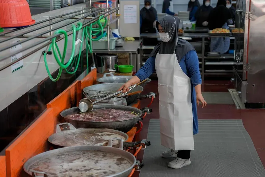 10 Contoh Surat Lamaran Kerja MBG Tulis Tangan [+Gratis Download!] 