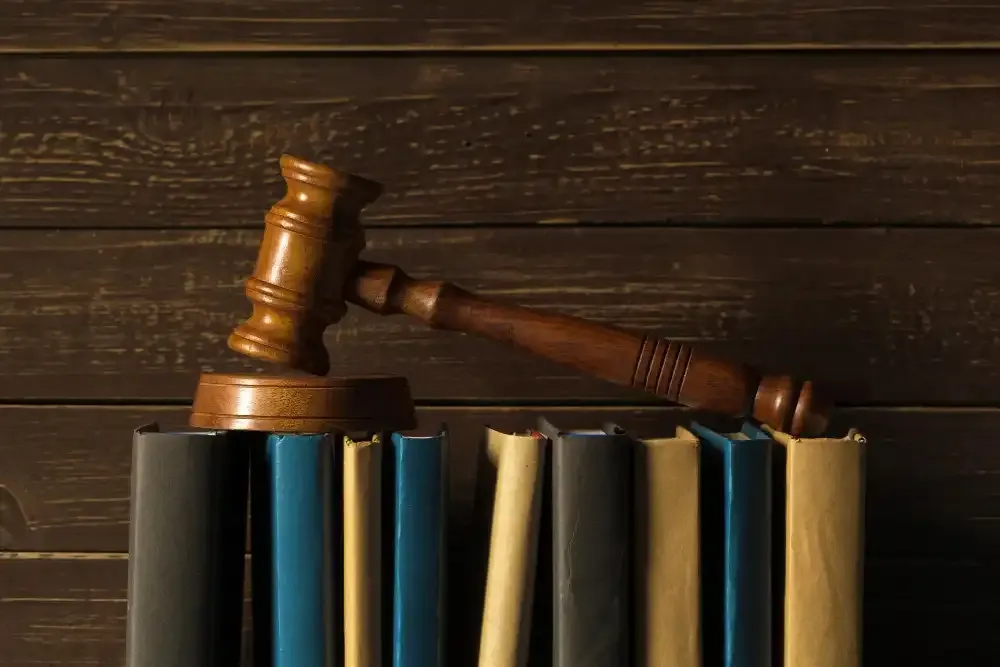 Dasar Hukum Cuti Melahirkan Suami.webp