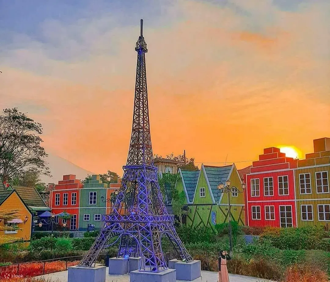 30 Tempat Wisata di Bogor yang Sejuk & Lagi Hits, Cocok untuk Liburan!