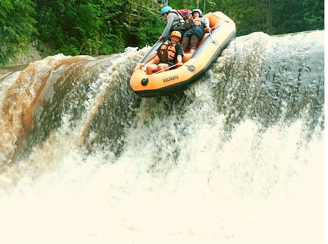 Kaliwatu Rafting.webp