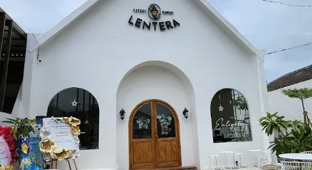 Lentera Eatery & Pastry A. Yani.webp
