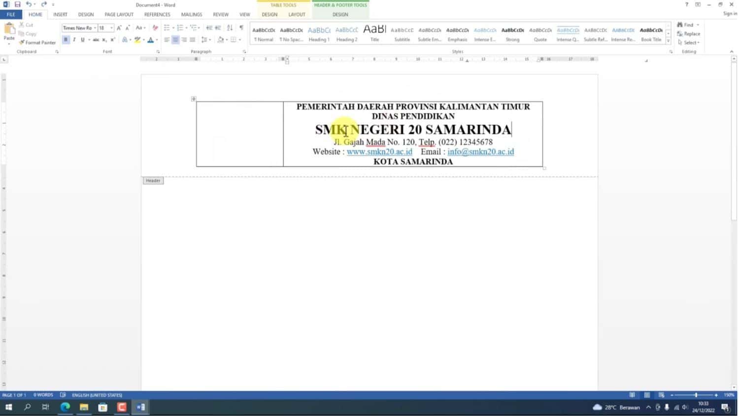 Menyesuaikan ukuran dan jenis font I Sumber: Youtube (Felly Tutorial)