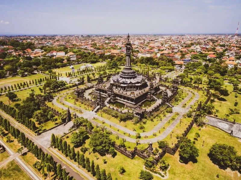 Monumen Bajra Sandhi Renon.webp