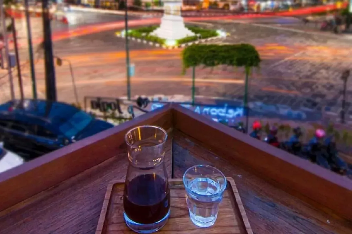 Om Man Coffee & Milkshake.webp