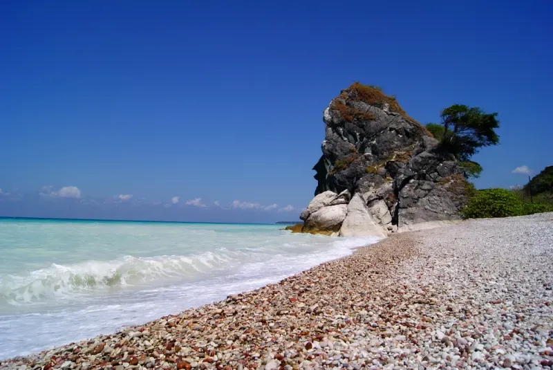 Pantai Kolbano.webp