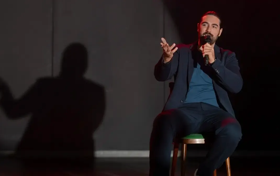 Stand up comedian.webp