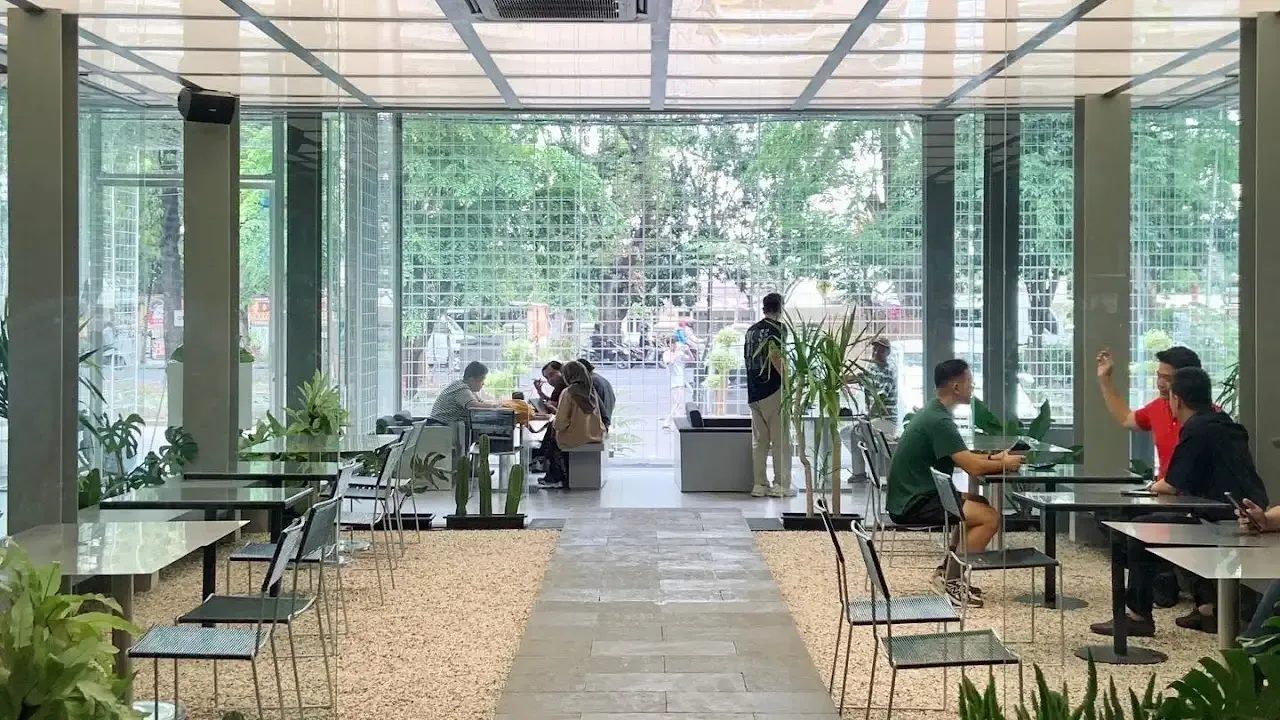 TETRA Coffee & Eatery – Solo.webp