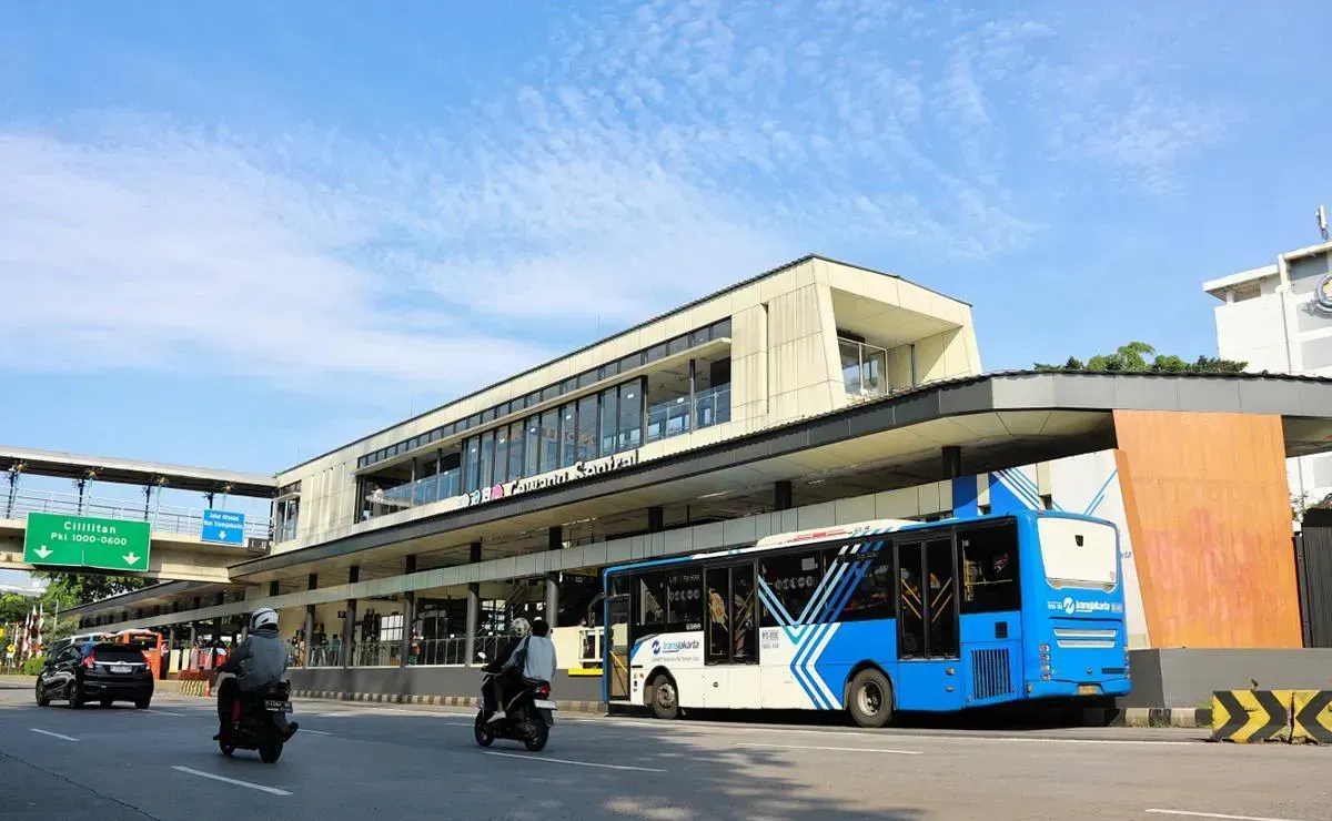 Rute Transjabodetabek Cikarang–Cawang (B51) 2026: Jadwal, Halte, & Tarifnya