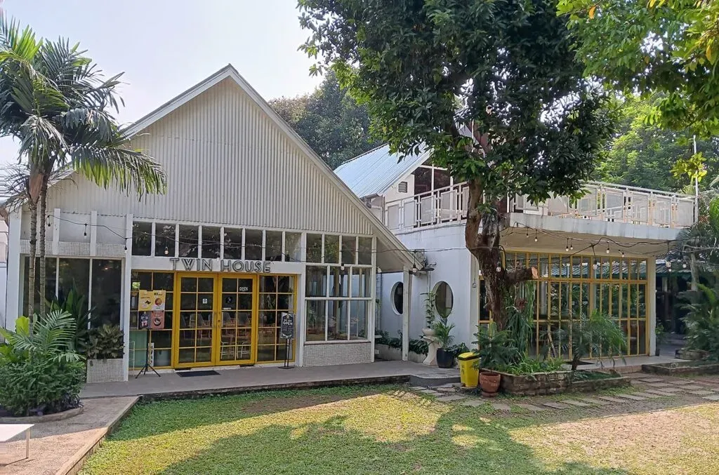Twin House Bintaro.webp