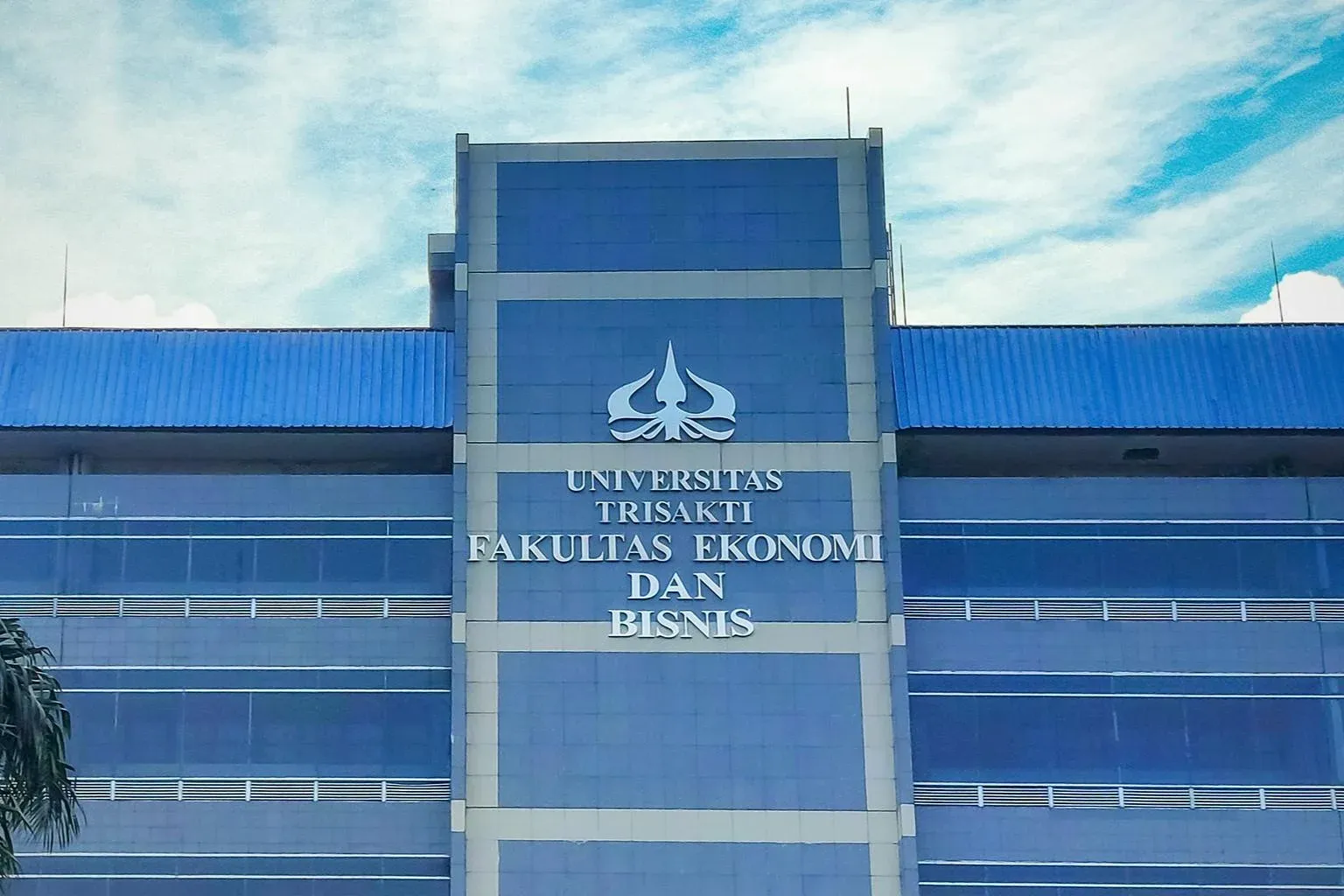 Universitas Trisakti.webp