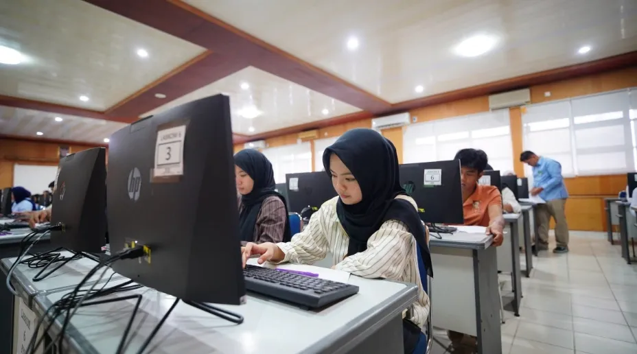 Aturan Pakaian UTBK SNBT 2026 untuk Pria & Wanita, Apa Saja?