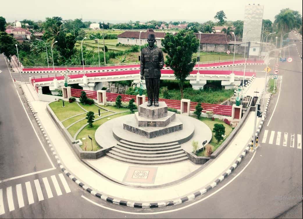 berapa umk blitar.jpg