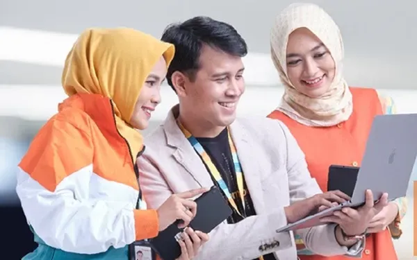 community officer btpn syariah.webp