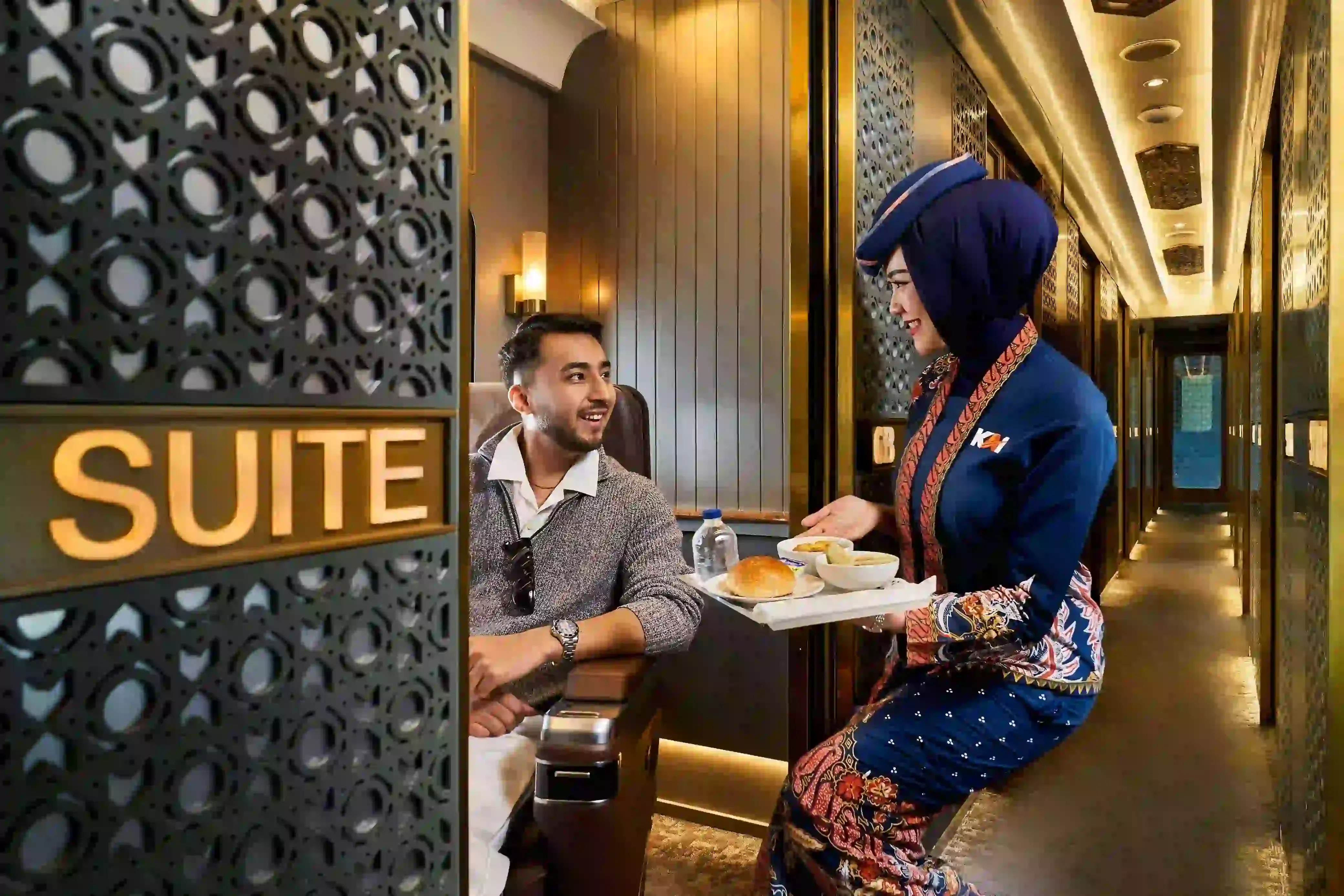 compartement suite argo bromo anggrek 2.webp