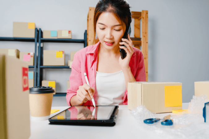 2 Contoh CV Admin Online Shop, Cara Membuat, & Template Gratis! | Dealls