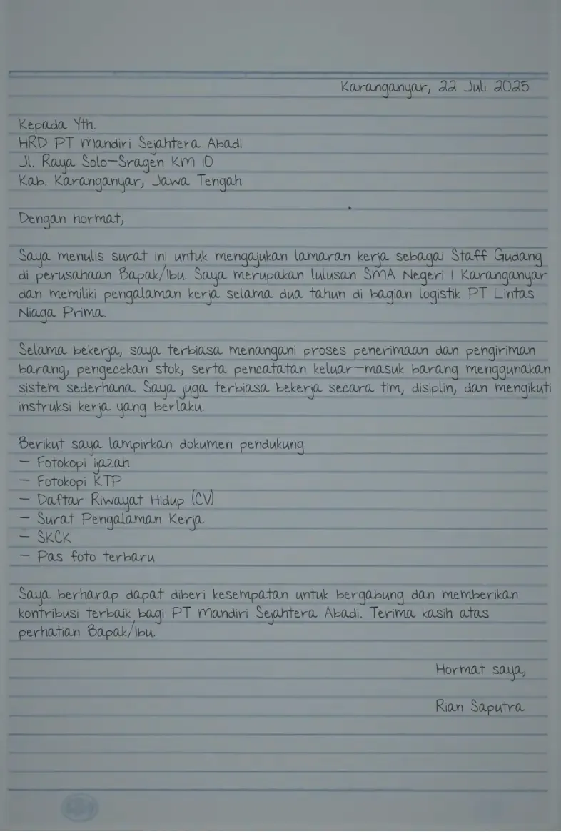 contoh surat lamaran kerja tulis tangan pabrik​