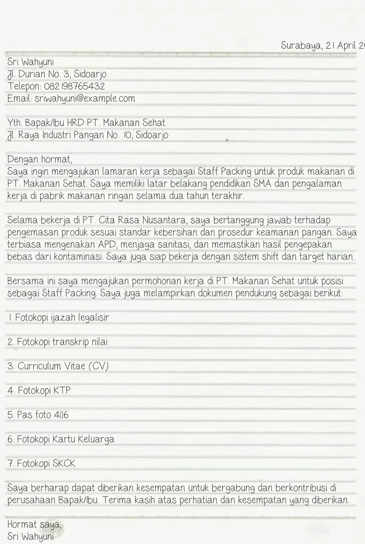 contoh surat lamaran kerja tulis tangan pabrik​