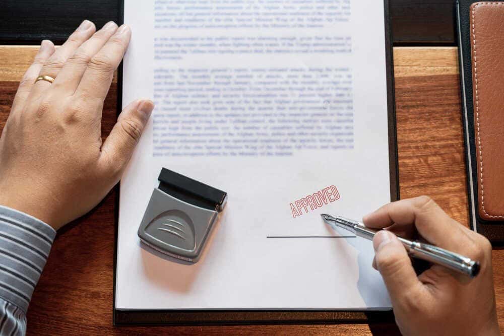 10 Contoh Surat Perpanjangan Kontrak Kerja untuk Karyawan Swasta, Gratis Copas!