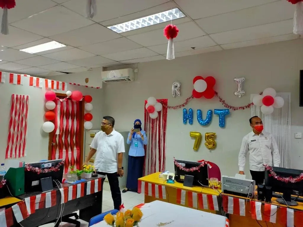 dekorasi 17 agustus di kantor.webp