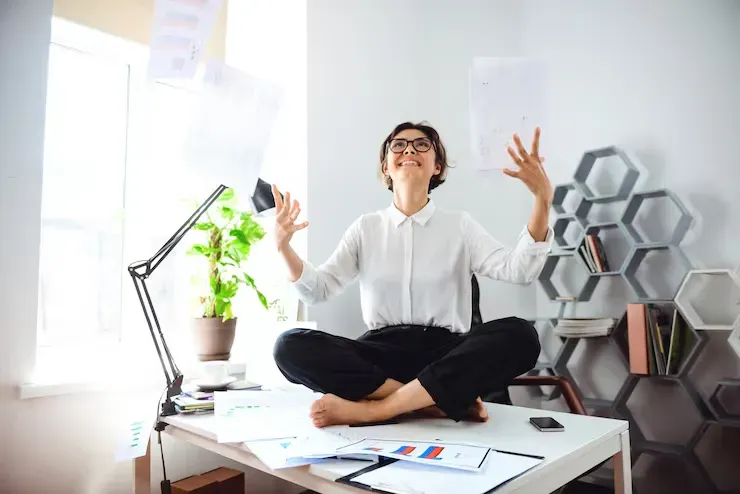 25 Pekerjaan dengan Gaji Besar tapi Kerja Santai, Bisa Work-Life Balance!