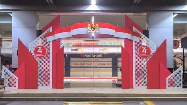 gapura dekorasi 17 agustus di kantor.jpeg
