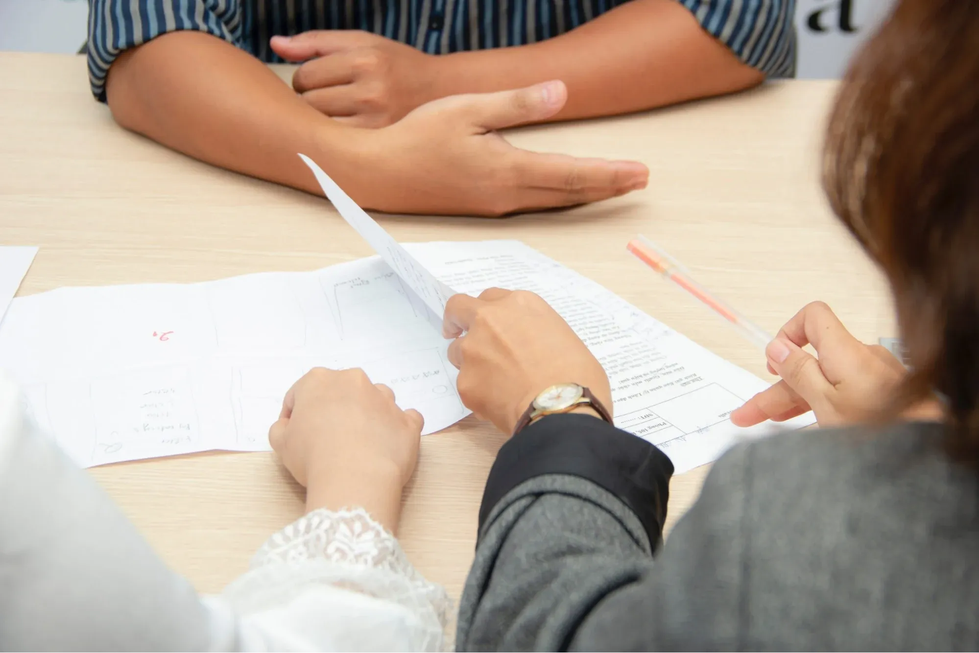Cara Melaporkan Perusahaan yang Menahan Ijazah