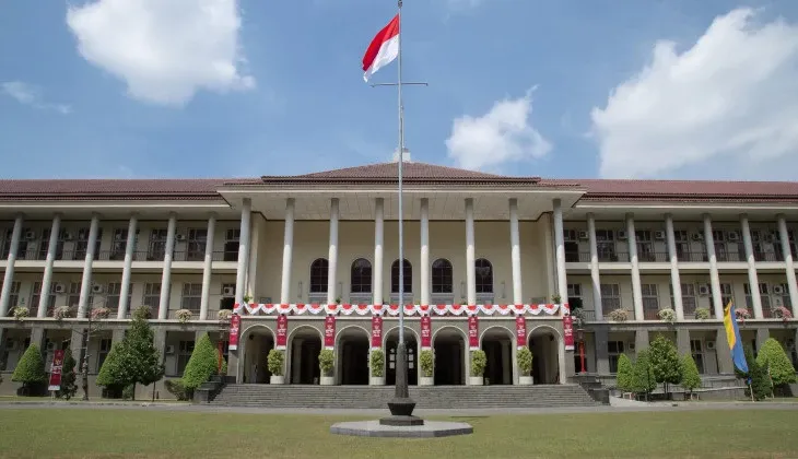 10 Kampus Skor SINTA Tertinggi, Ada UGM & UB!