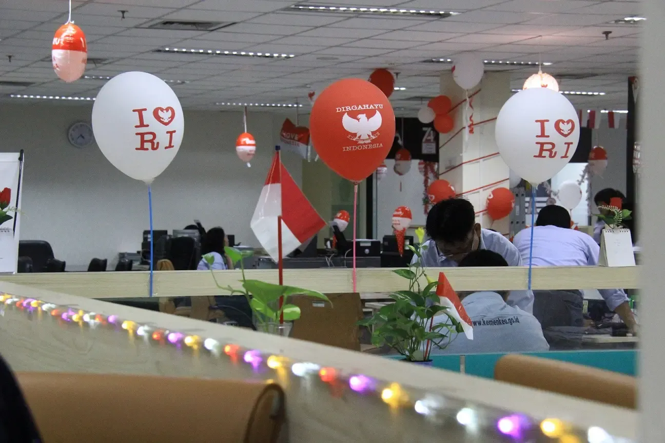 lomba 17 agustusan di kantor.webp