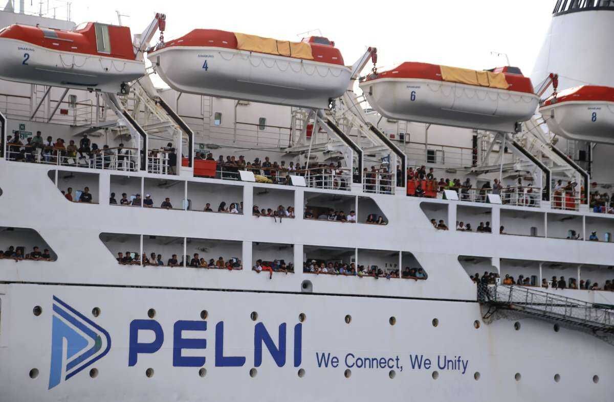 pelni.jpg