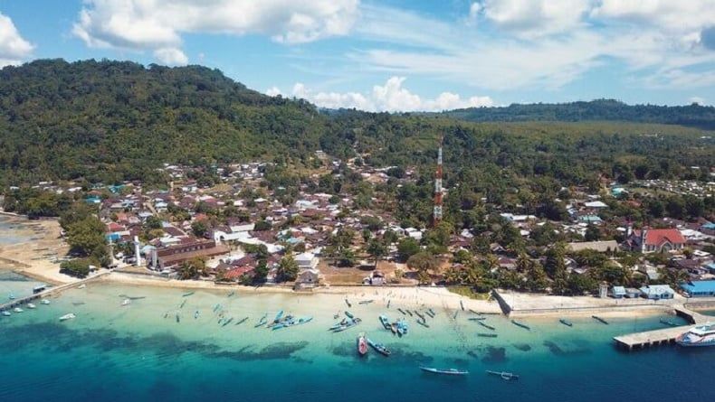 pemandangan Maluku.png