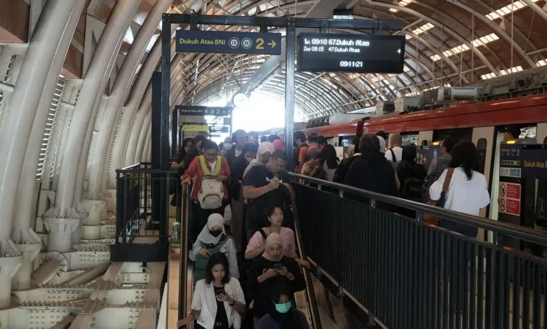 peron lrt jakarta.webp