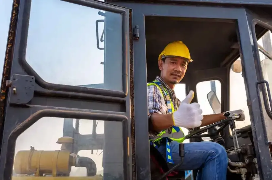 skill yang harus dimiliki operator crane.webp