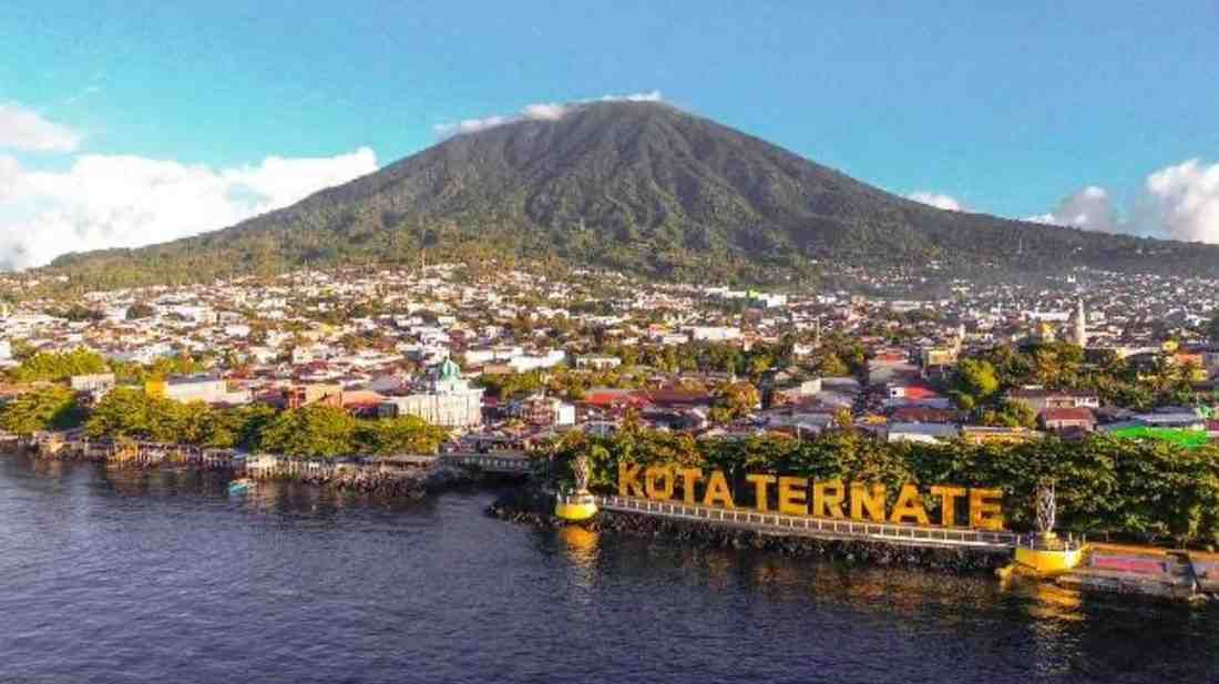 Kota Ternate Maluku Utara I Sumber: Annisadev