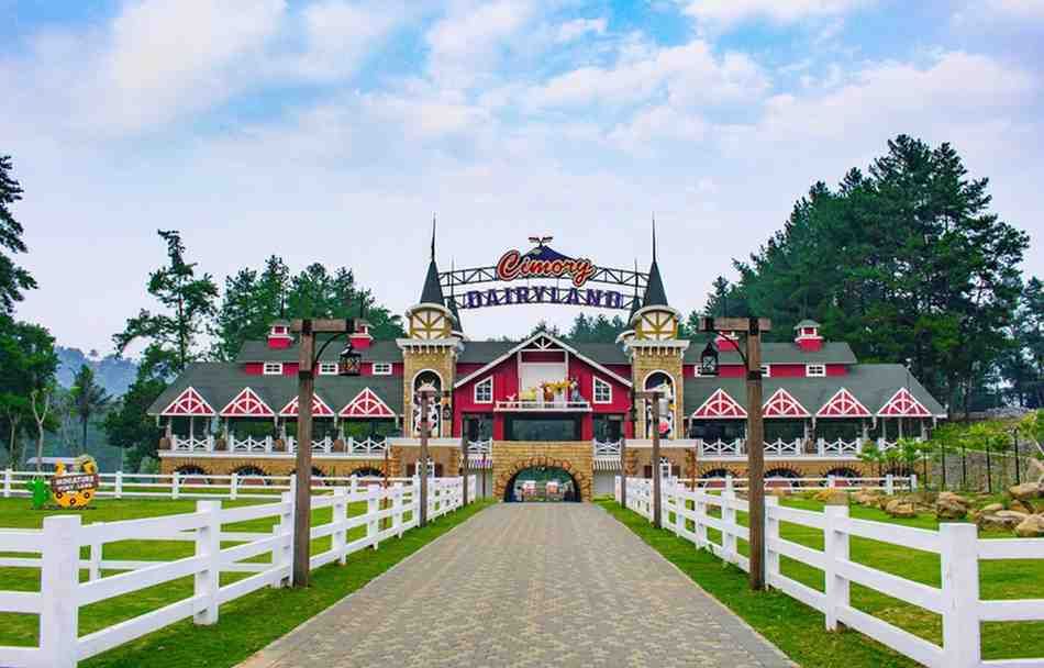 Dairyland Riverside Puncak I Sumber: Cimory