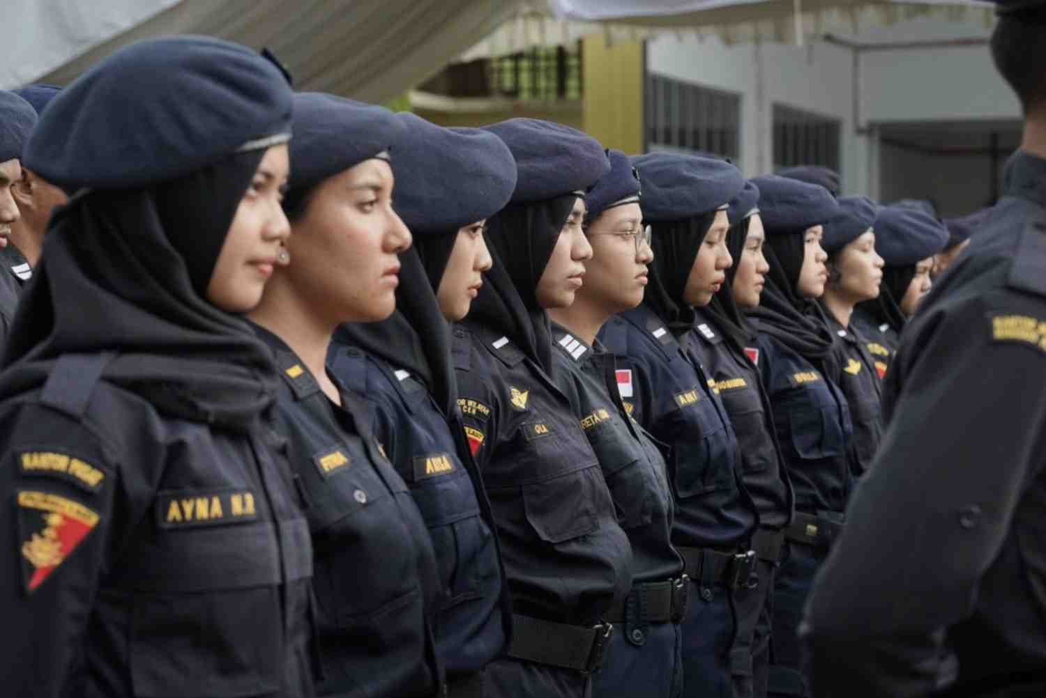 Pegawai Bea Cukai I Sumber: Custompedia