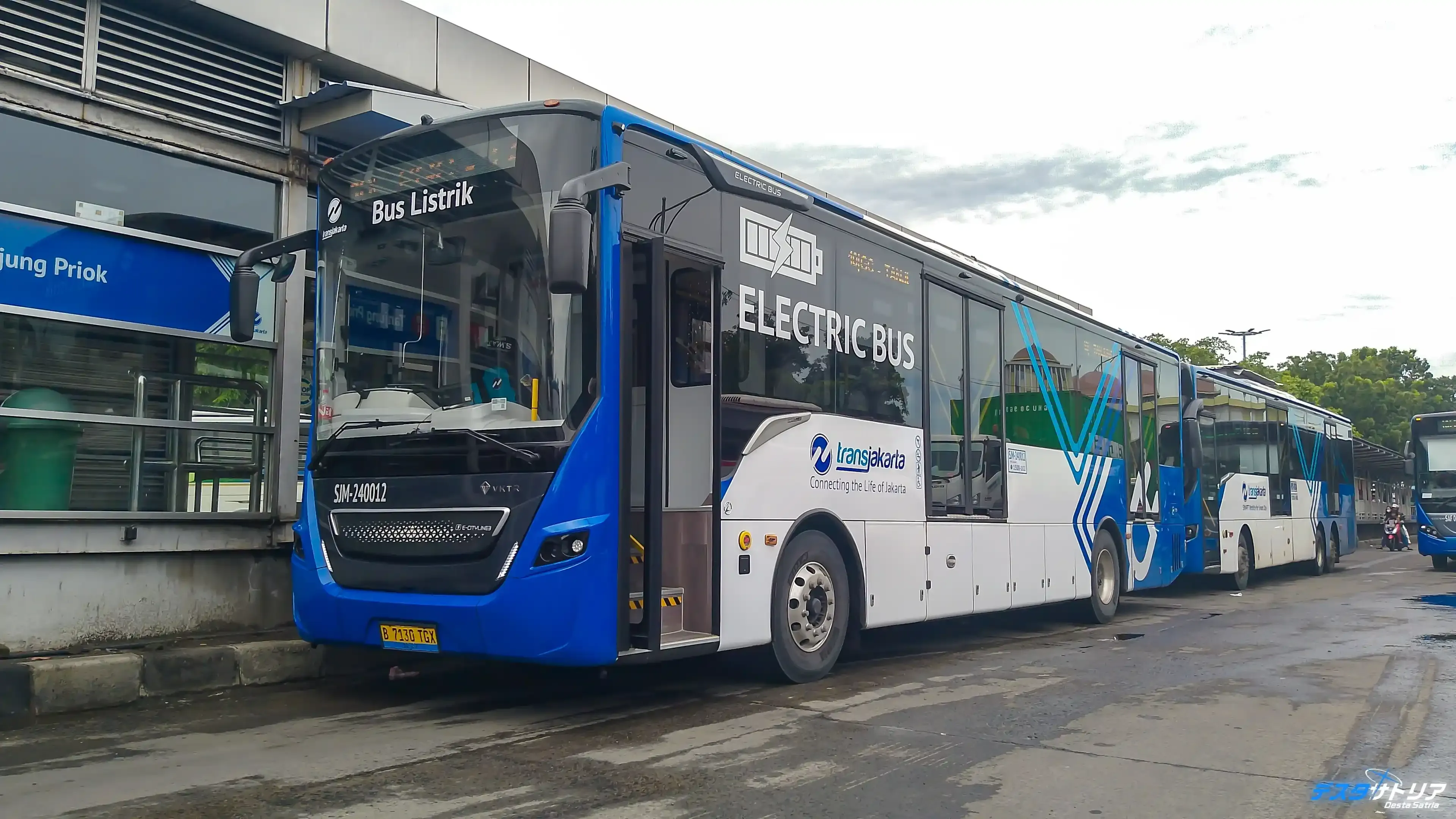 Rute TJ 10 (Tanjung Priok–PGC): Daftar Halte, Jadwal, & Tarif Terbaru